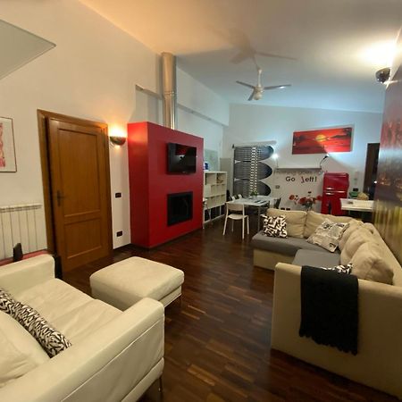 Casa Cirella Near Anagnina Metro Apartment Rome Bagian luar foto